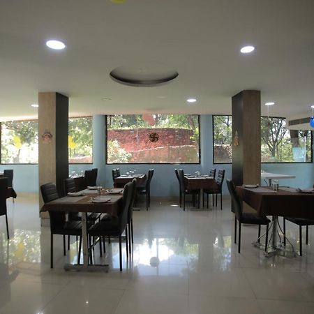 Solar Energy Park Hotel ดูร์กาปูร์ ภายนอก รูปภาพ